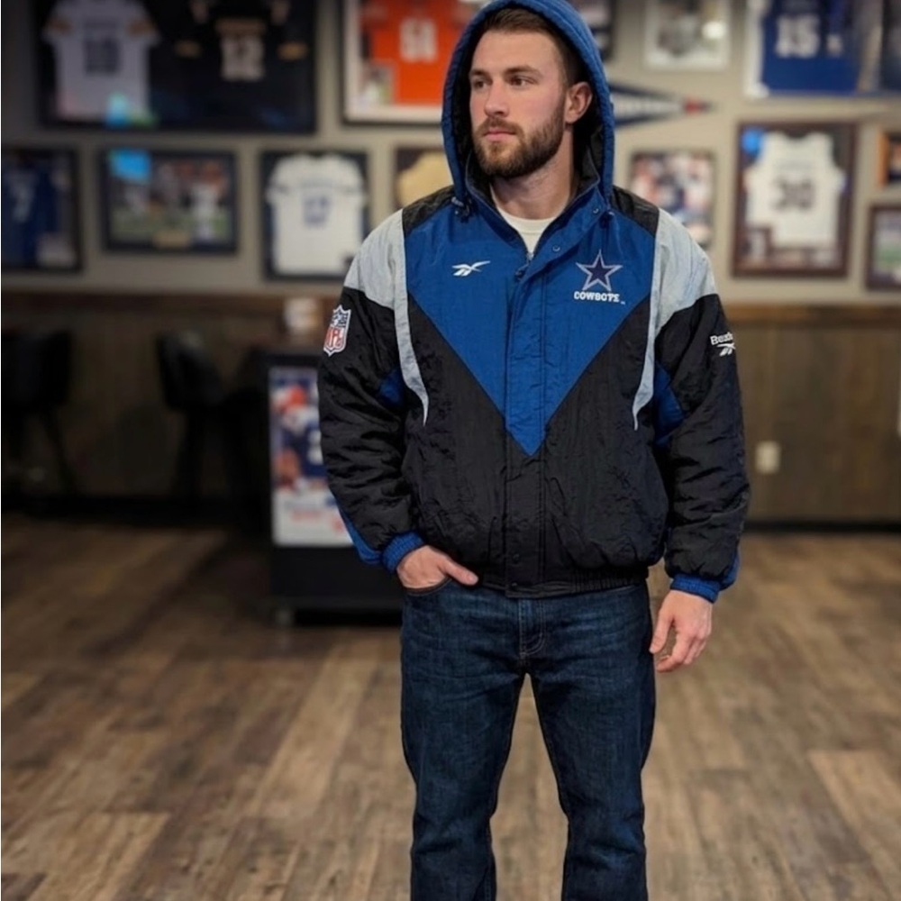Reebok Men's Black and Blue Windbreaker